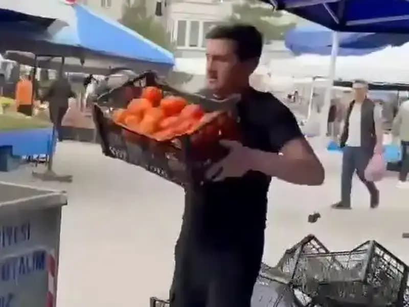 Domatesleri Çöpe Attığı İçin Pazarcıya Uygulanan Rekor Ceza Şok Etti