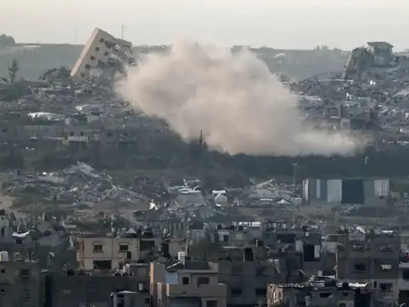 Gazze'de Çığır Açan Saldırılar: 43 Filistinli Hayatını Kaybetti