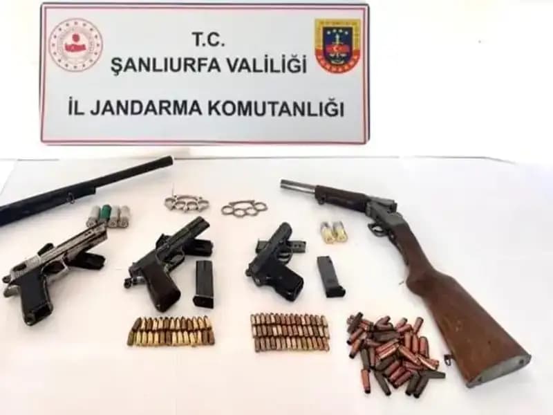 Şanlıurfa’da Ruhsatsız Silah Operasyonu: 5 Tutuklama ve Çarpıcı Detaylar
