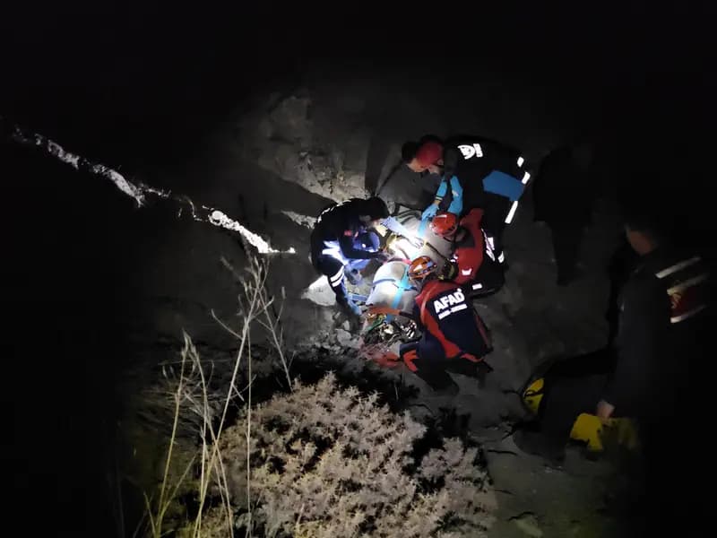 Çorum'da Mantar Toplarken 250 Metrelik Uçuruma Düştü