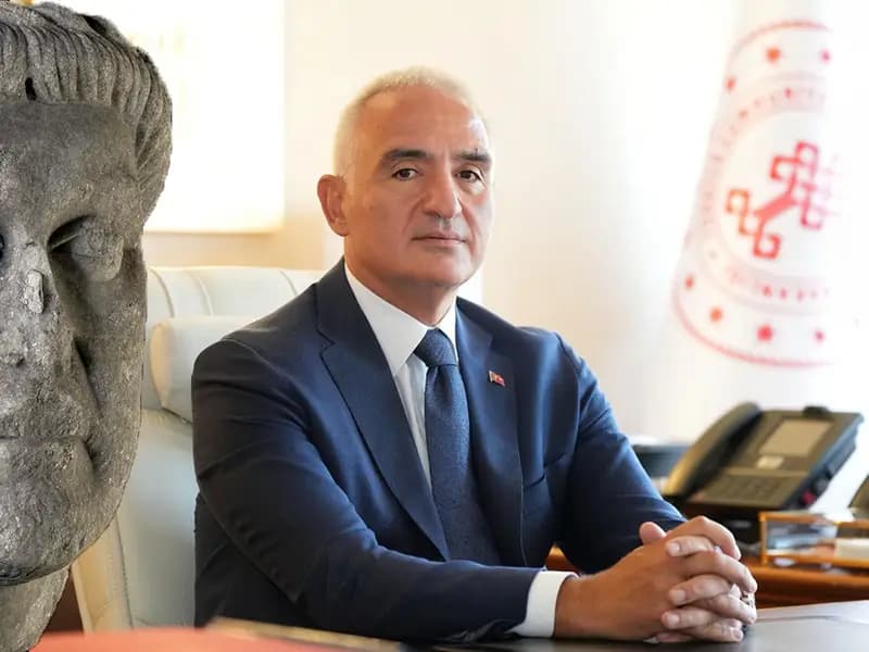 Smyrna Antik Kenti'ne Ait Heykel Başı Türkiye'ye İade Edildi