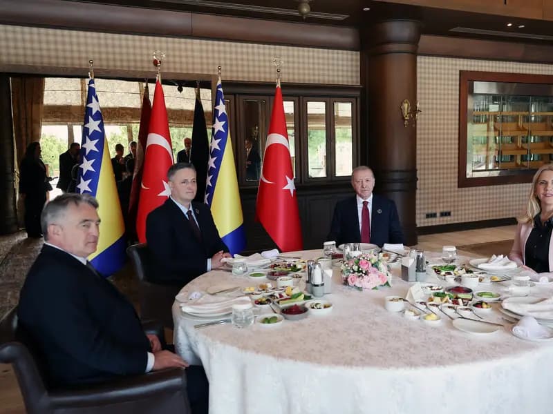 Cumhurbaşkanı Erdoğan Antalya Diplomasi Forumu'nda Temaslarını Sürdürüyor