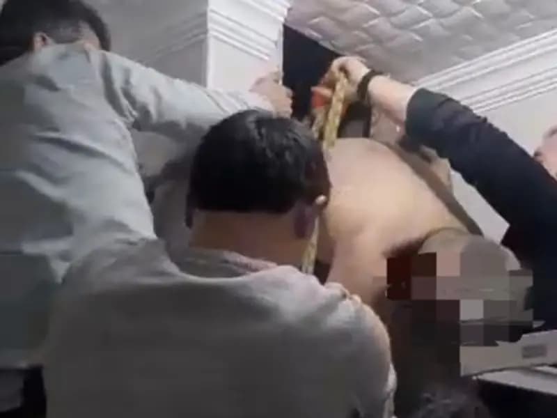 Yozgat'ta Eşine Ulaşmak İçin Havalandırma Boşluğuna Girdi