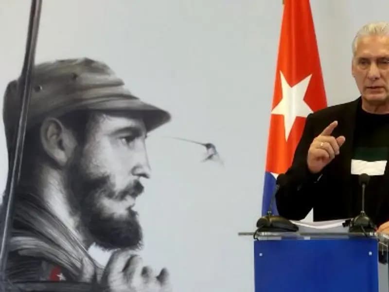 Küba Devlet Başkanı'ndan Trump'a Sert Yanıt: Ölürüz Gerekirse