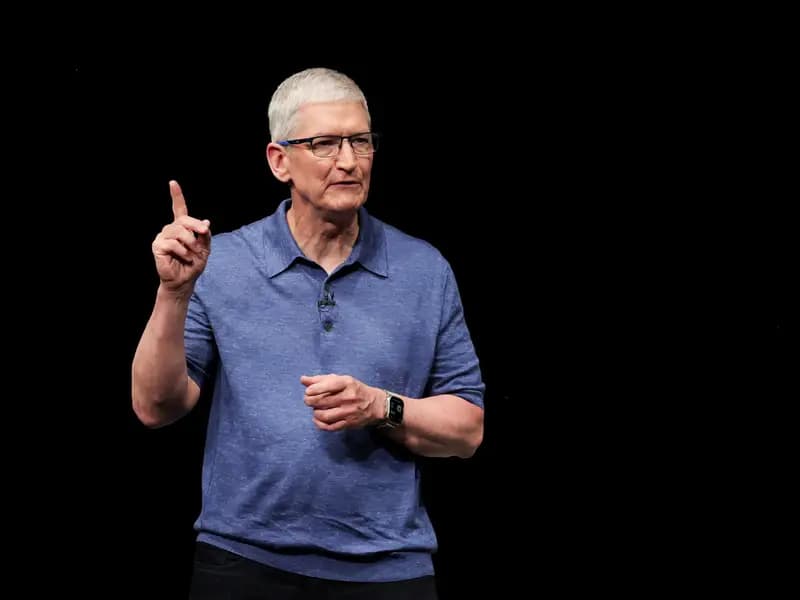 Tim Cook'un Görev Değişimi: Apple'ın Yeni CEO'su Kim Olacak?