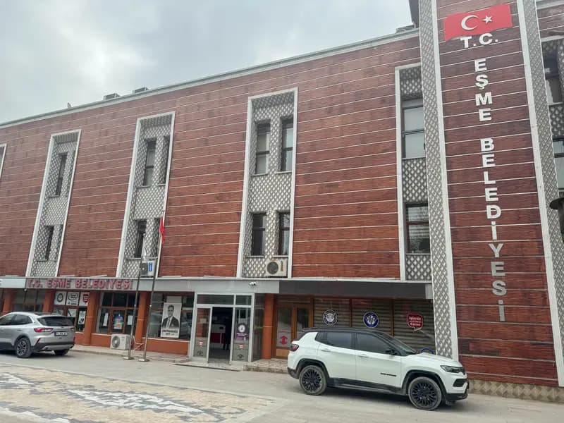 Eşme Belediyesi'nde Yolsuzluk Soruşturması: Başkan Tozan Tutuklandı