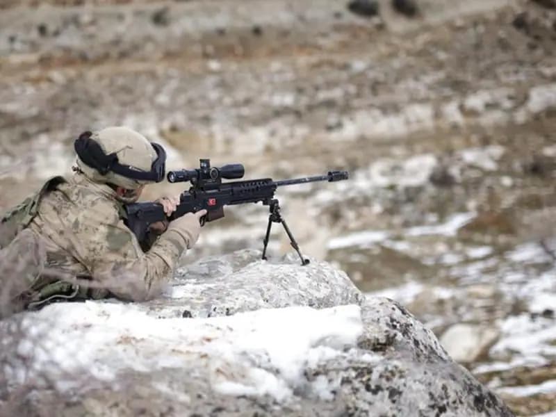 Irak ve Suriye'de 5 Terörist Etkisiz Hale Getirildi