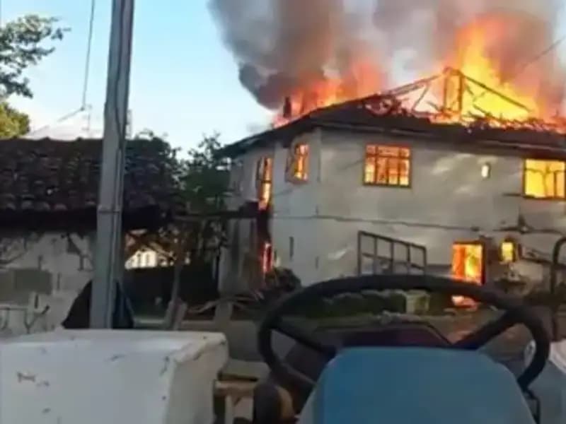 İki Katlı Evdeki Korkunç Yangın: Yangın Anı ve Ardındaki Sebepler