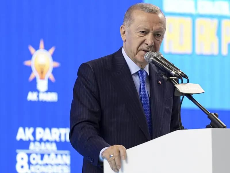 Erdoğan'dan Özel'e: Esenyurt'tan, Beşiktaş'tan haberin yoksa sen bu işi bırak