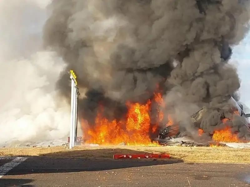 Güney Kore'de Yolcu Uçağı Kaza Yaptı: 96 Ölü, Çok Sayıda Yaralı