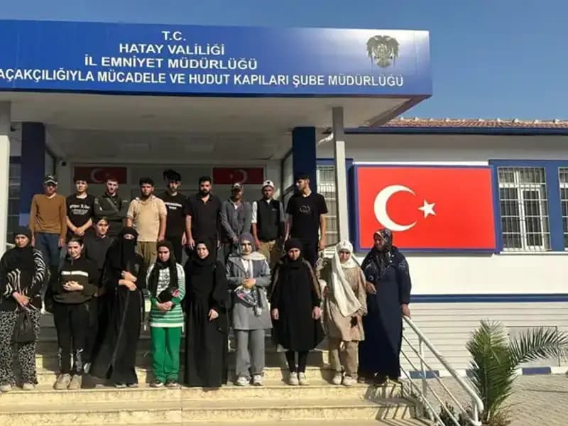 Göçmenlerin Zorlu Yolculuğunda Yakalanan 24 Kişi: İlginç Detaylar