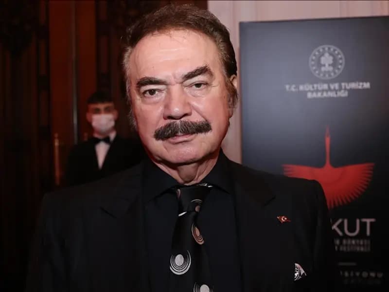 Usta Sanatçı Orhan Gencebay Yüksek Ateşle Hastaneye Kaldırıldı