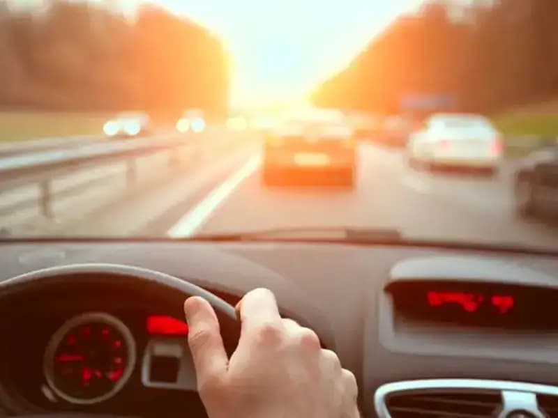 İngiltere'nin Yeni Kara Kutu Kararı: AB Uyumu Tartışmaları Alevlendi