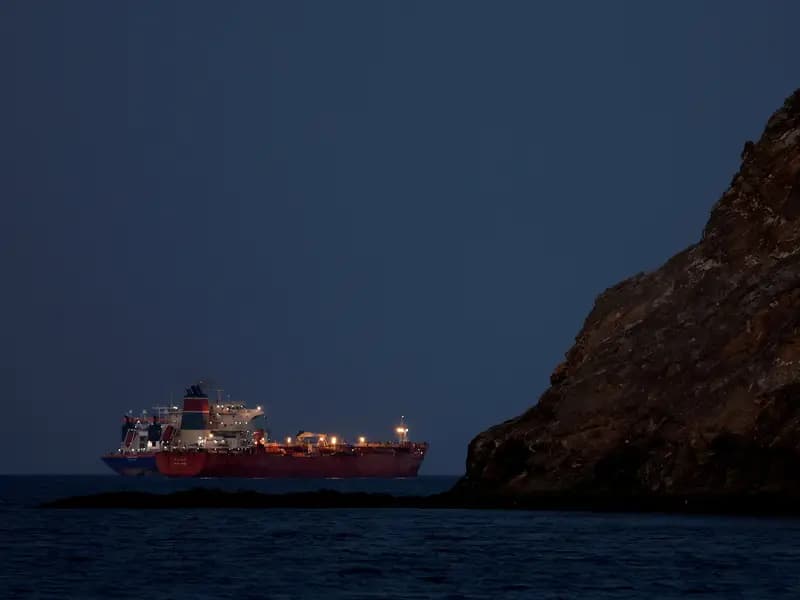 Hürmüz Boğazı'nda Gemi Trafiği Neden Başlamıyor?