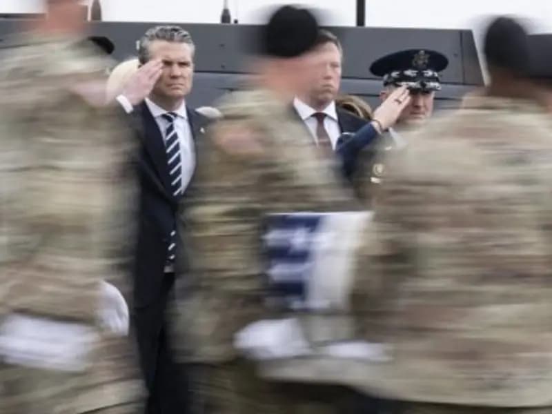 Pentagon'da Tasfiye Krizi: Savaş Bakanı Hegseth'in Oyunları