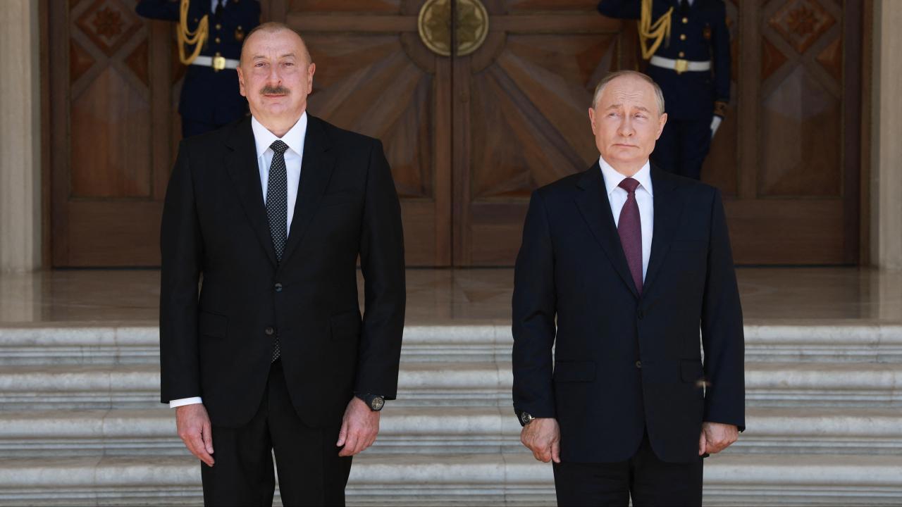 Putin Aliyev'e özür diledi!