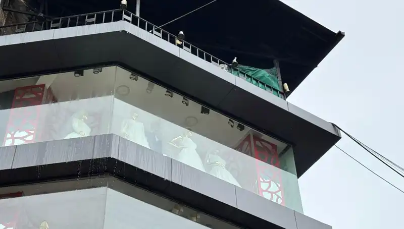 Giyim Mağazasındaki Korkutucu Yangın, Alışverişi Altüst Etti