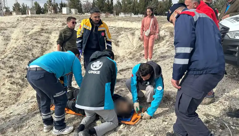Adıyaman'da Paraşüt Kazası: Genç Sporcunun Hayatı Kayıp mı Oluyor?