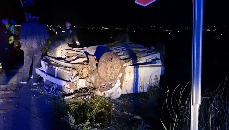 Otomobil Şarampole Devrildi: Trajik Kazada 1 Kişi Hayatını Kaybetti