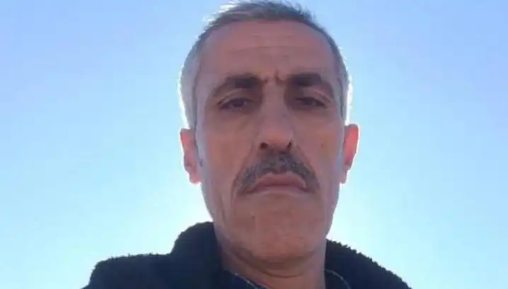 Gençlere "Çime Basmayın" Diye Uyardı, Bıçaklı Saldırıya Uğradı!