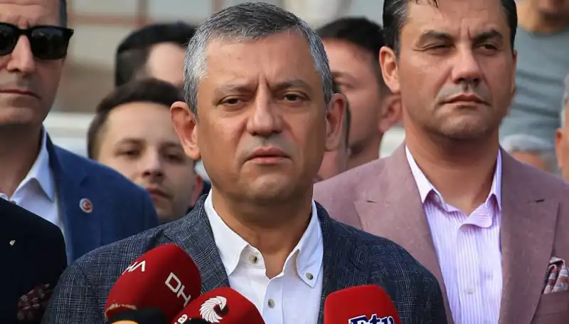 Özgür Özel’in Bayram Mesajı: “Bu Bayram Bize Bayram Gibi Gelmedi”