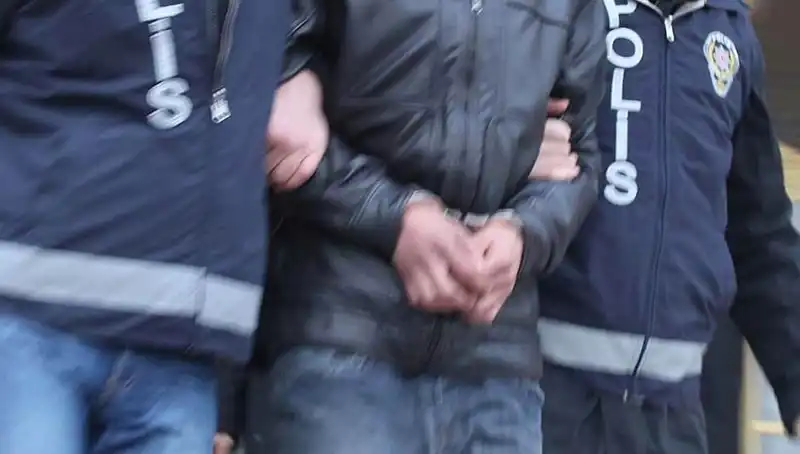 Konya'da Dolandırıcılık Çetesi Çökertildi: 13 Kişi Tutuklandı!