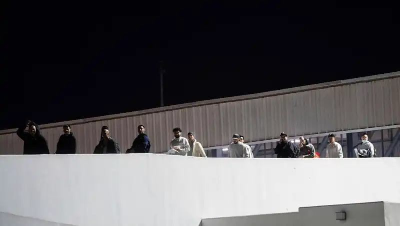 Düzensiz Göçmenler Türkiye'nin İki İlinde Yakalandı: Güvenlik Önlemleri Artıyor