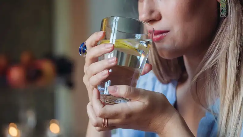 Aç Karnına 1 Litre Su İçmek: Sağlığınıza Katkıları ve Faydaları