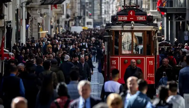 Türkiye'nin Nüfusu Yükseliyor: Yeni İstatistikler Ülkeye Ne Anlatıyor?