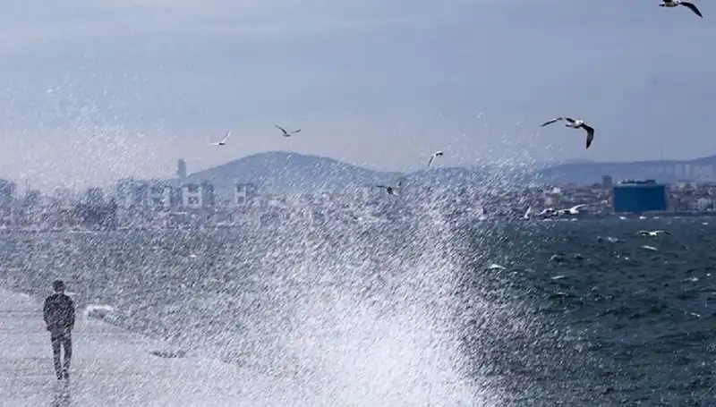 Yazın Sonunda Kuvvetli Rüzgar ve Sağanak Yağış Uyarısı Geldi!