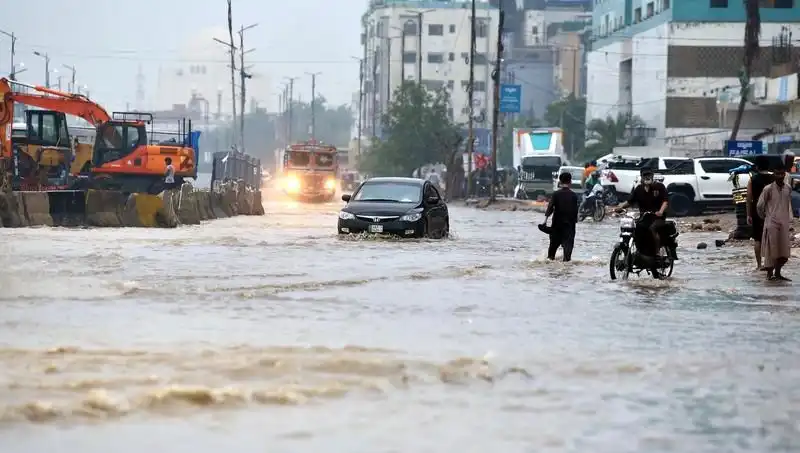 Pakistan'da Muson Yağmurları Sonrası Felaket: Can Kayıpları Artıyor