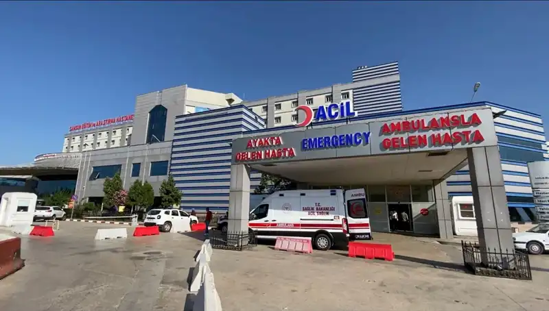 Tavuktan Zehirlenme Skandalı: 225 İşçi Taburcu Oldu