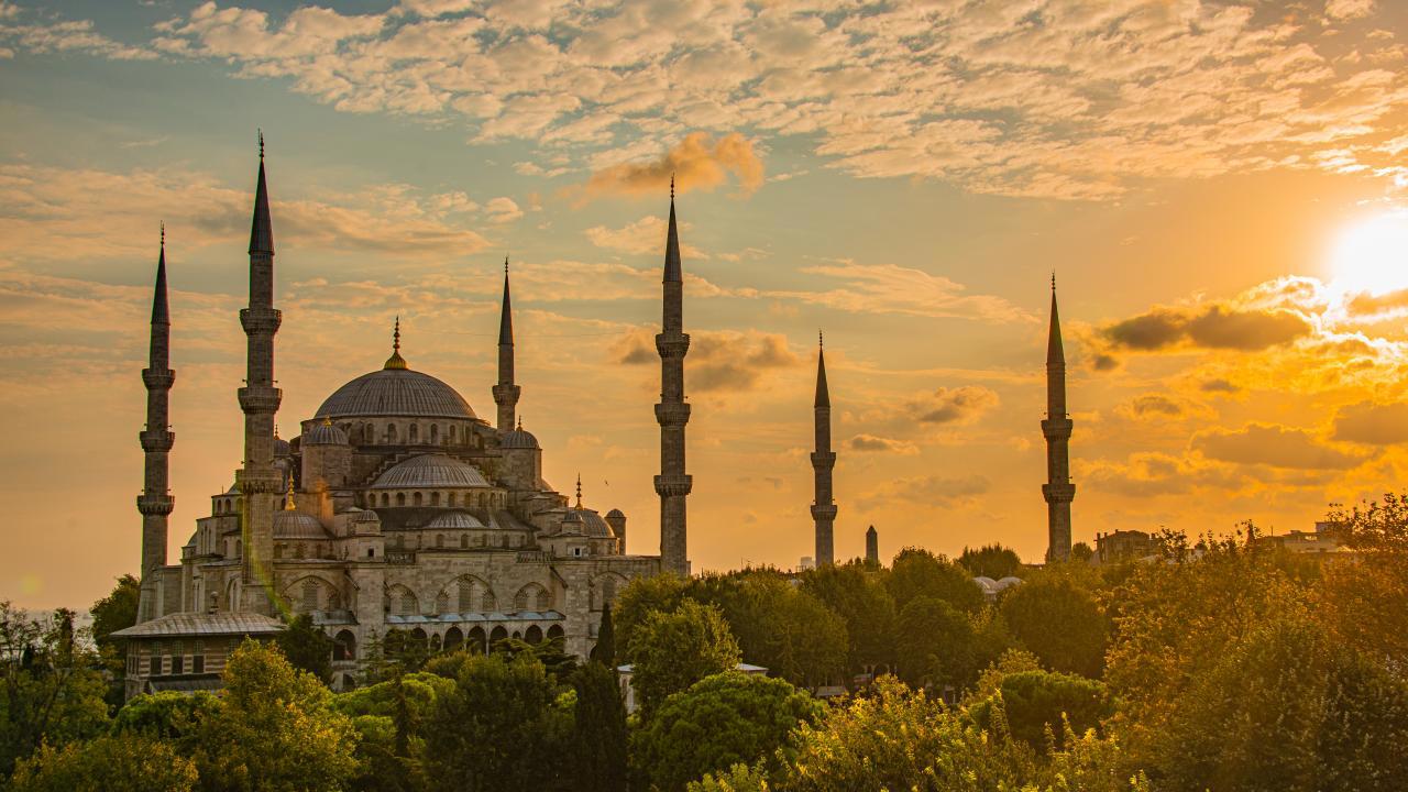 'Rahmet ve Bereket Mevsimi' Üç Aylar Yarın Başlıyor